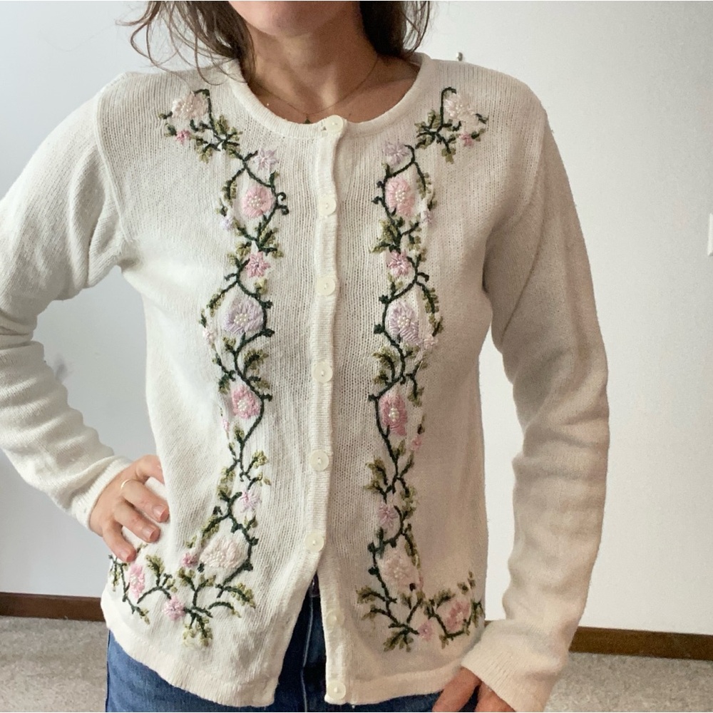 VINTAGE DRESSBARN Floral Embroidered & Beaded Cardigan